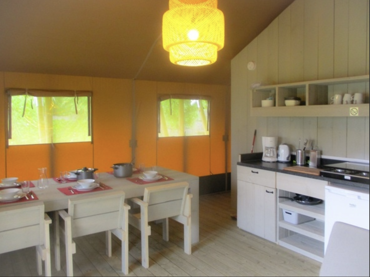 Safaritent huren in de Ardennen Athena Le Perron